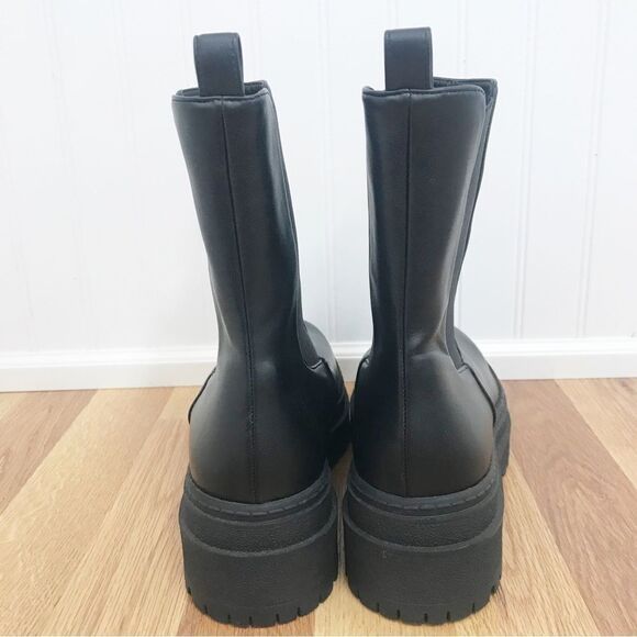GOOD AMERICAN Black Leather Platform Chelsea Boot Bootie Midi Lug Sole Size 8 - Picture 6 of 10